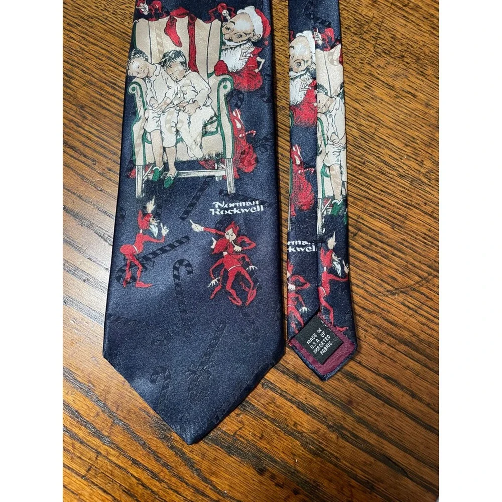 Hallmark Norman‎ Rockwell Christmas Holiday Scene Santa Kids Navy Silk Men's Tie